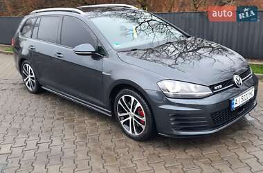 Универсал Volkswagen Golf 2016 в Буче