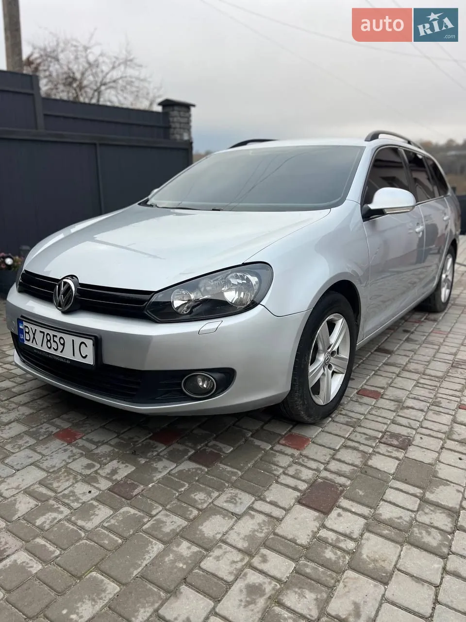 встановлена камера заднього бачення
автомобіль повністю обслугований( масло, ходова,фільтра і т.д)

Всі питання по телефону)
