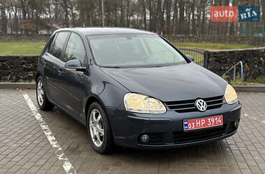 Хэтчбек Volkswagen Golf 2008 в Луцке