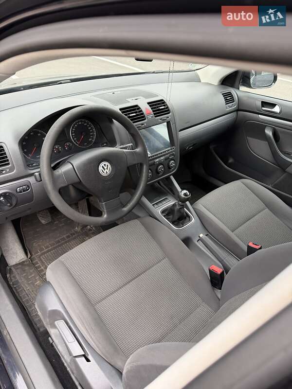 Универсал Volkswagen Golf 2008 в Чернигове