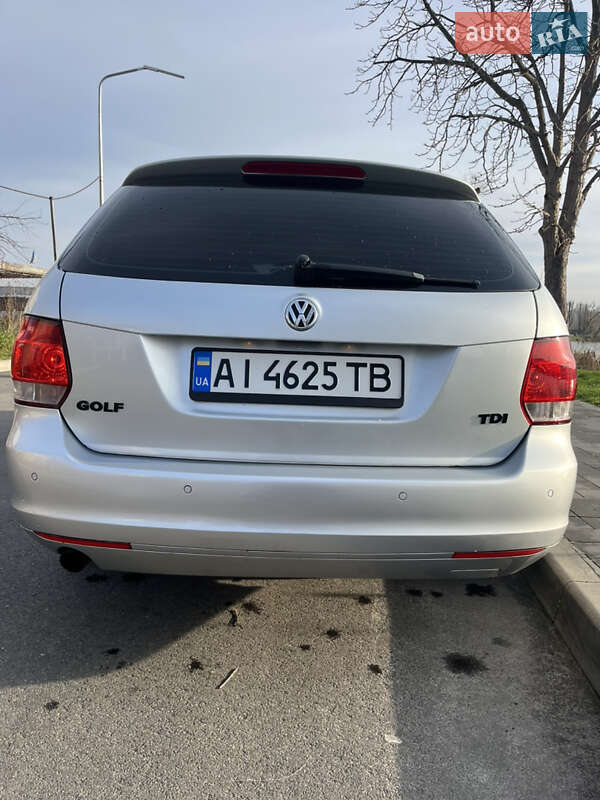 Универсал Volkswagen Golf 2012 в Киеве