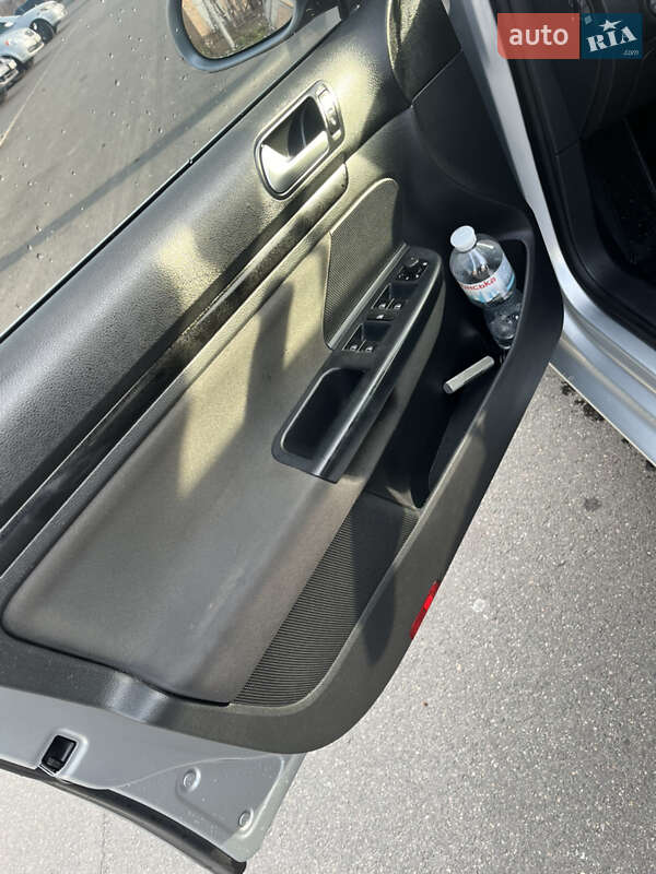 Универсал Volkswagen Golf 2012 в Киеве