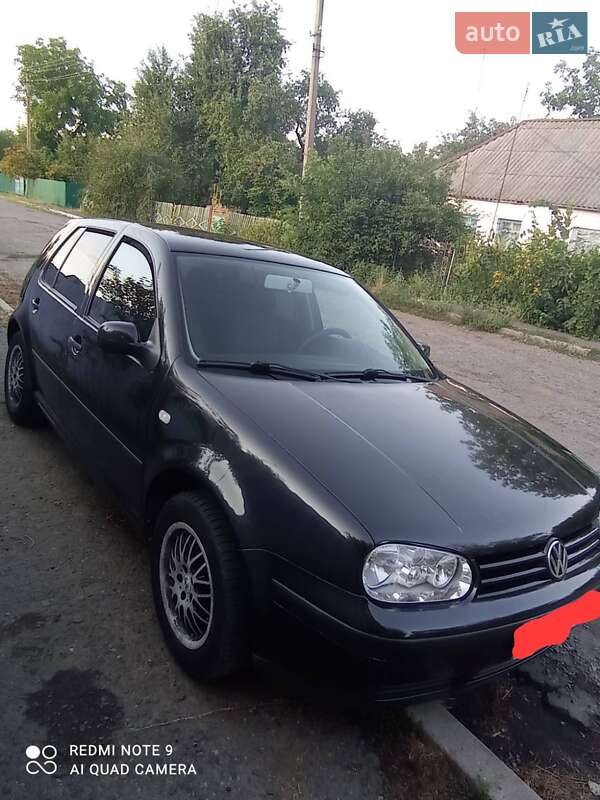 Volkswagen Golf 2000