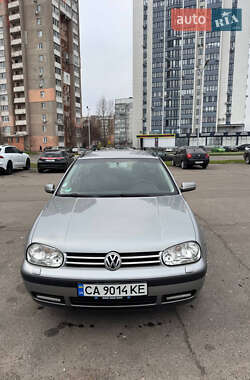 Универсал Volkswagen Golf 2003 в Черкассах