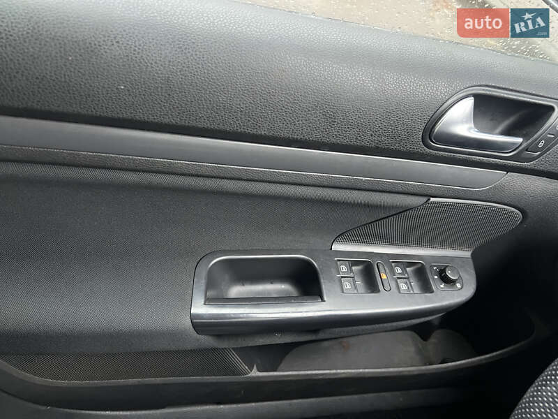 Универсал Volkswagen Golf 2008 в Львове