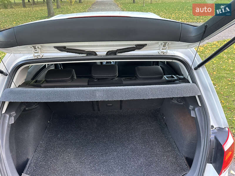 Хэтчбек Volkswagen Golf 2015 в Хмельницком