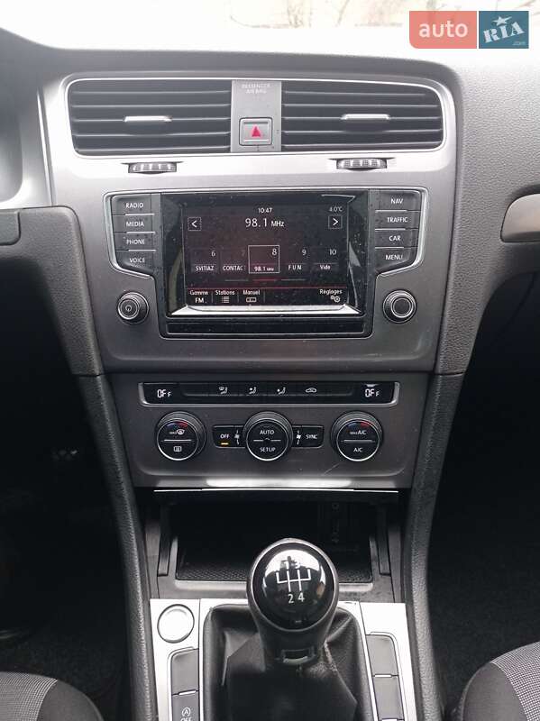 Универсал Volkswagen Golf 2014 в Луцке