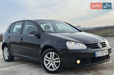 Хэтчбек Volkswagen Golf 2007 в Черновцах