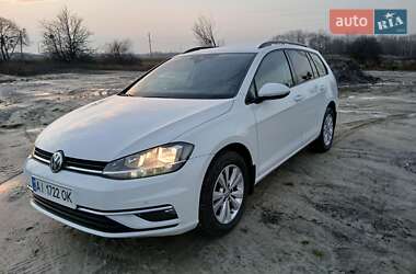 Універсал Volkswagen Golf 2017 в Диканьці