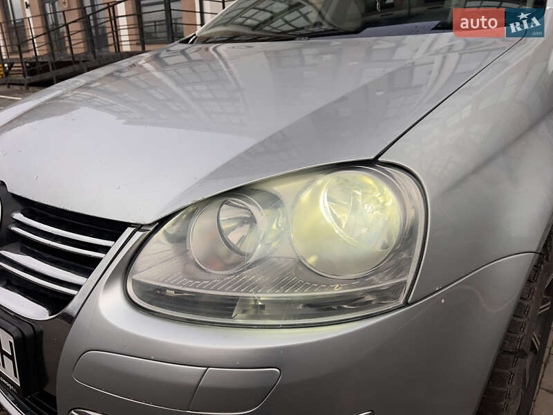 Универсал Volkswagen Golf 2008 в Ковеле