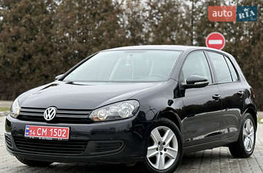 Хетчбек Volkswagen Golf 2010 в Львові