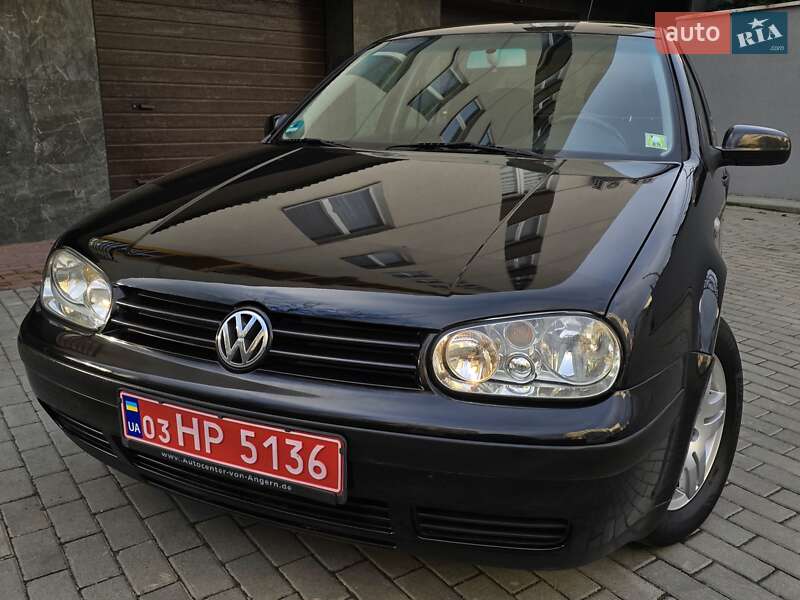 Volkswagen Golf 2003