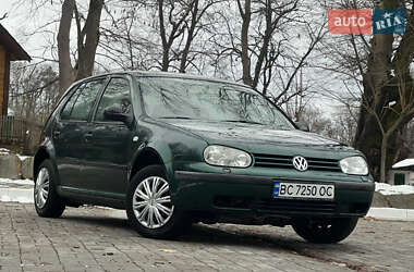 Хетчбек Volkswagen Golf 2001 в Трускавці