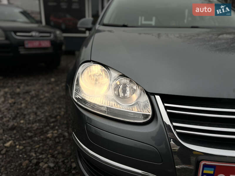 Универсал Volkswagen Golf 2008 в Полтаве