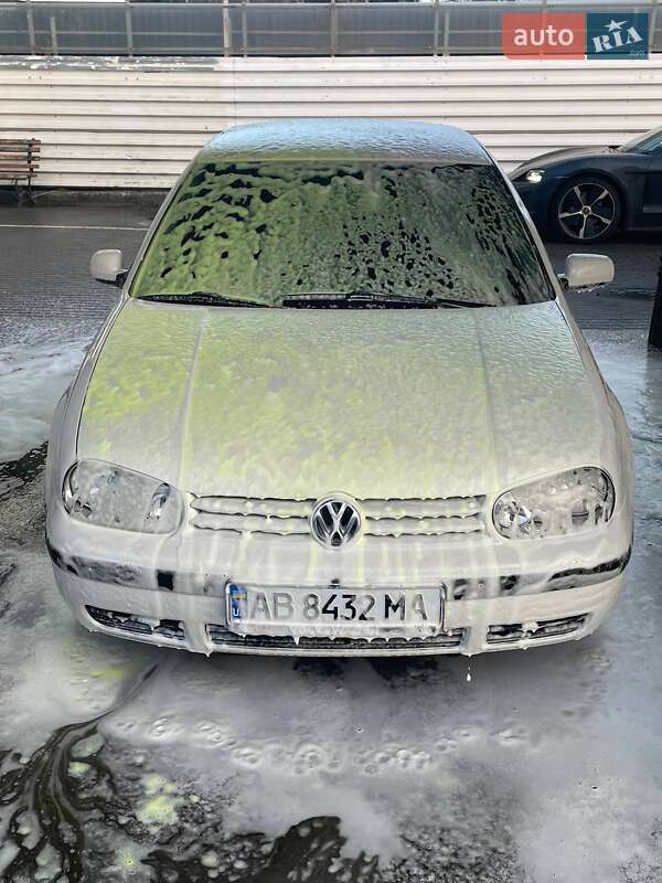 Хэтчбек Volkswagen Golf 1998 в Виннице