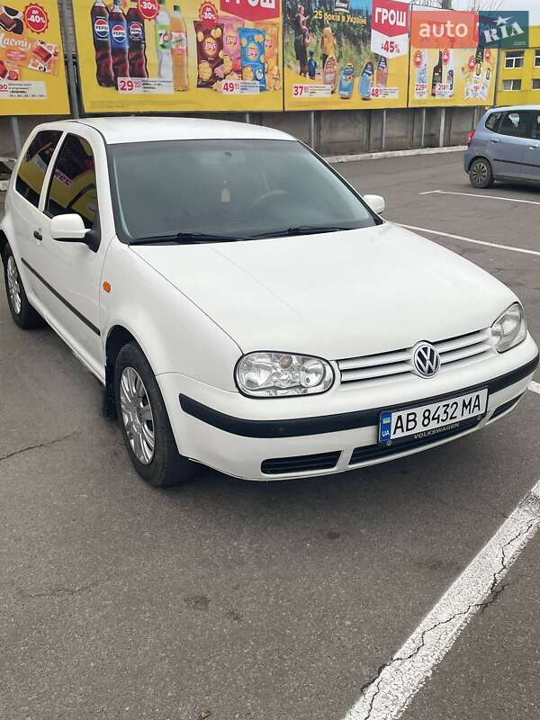 Хэтчбек Volkswagen Golf 1998 в Виннице