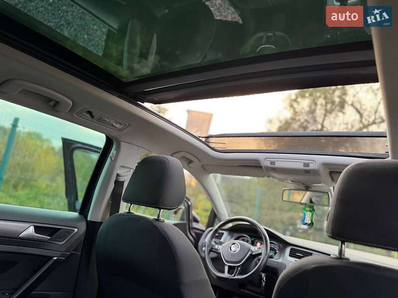 Универсал Volkswagen Golf 2016 в Дрогобыче фото 52 Универсал Volkswagen Golf 2016 в Дрогобыче