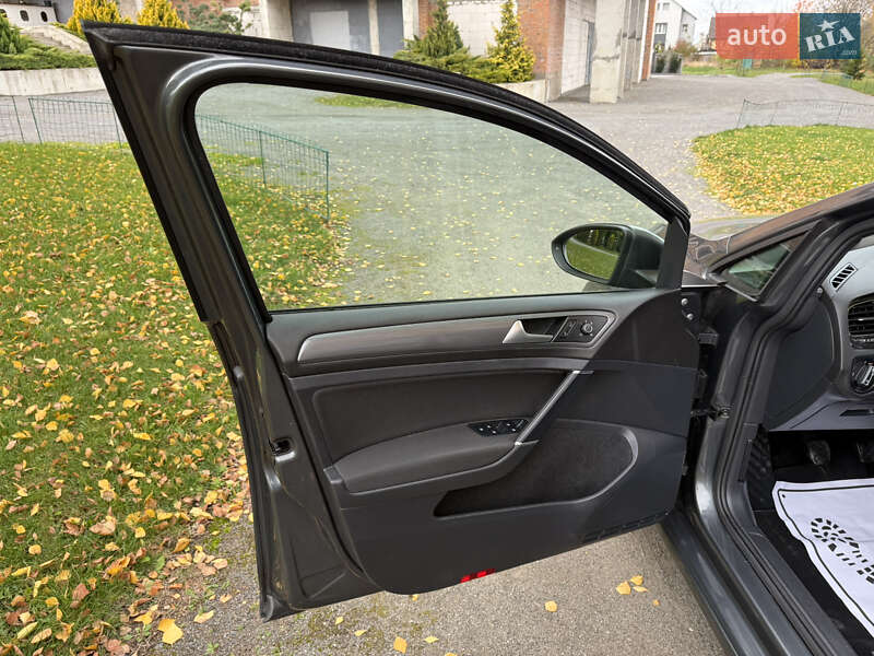 Універсал Volkswagen Golf 2018 в Хмельницькому