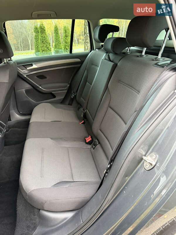 Універсал Volkswagen Golf 2018 в Хмельницькому