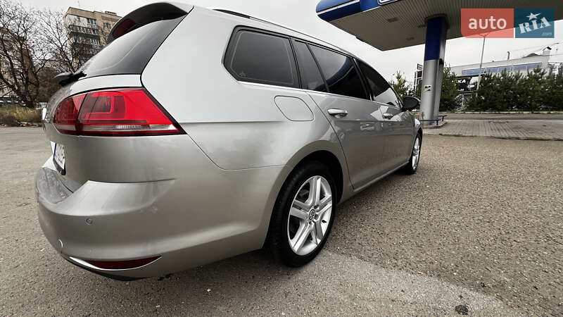 Універсал Volkswagen Golf 2016 в Кам'янець-Подільському