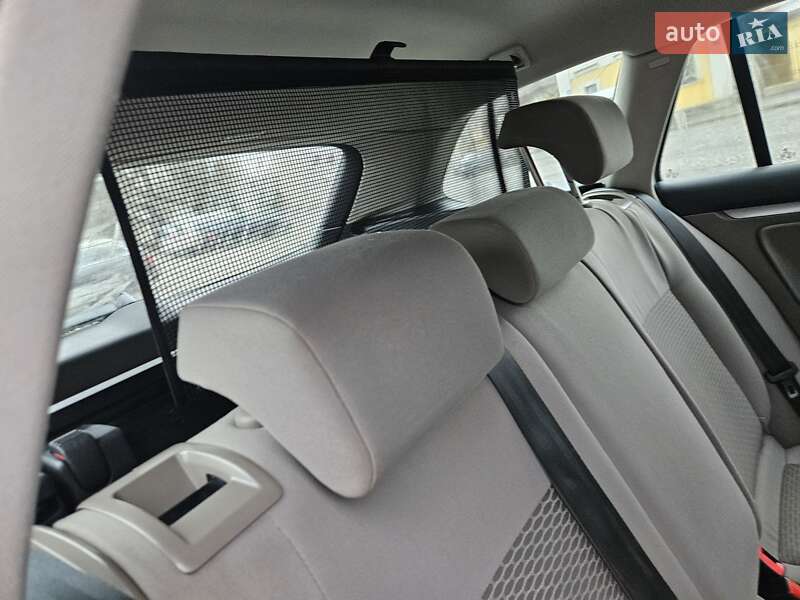 Универсал Volkswagen Golf 2010 в Луцке фото 3 Универсал Volkswagen Golf 2010 в Луцке