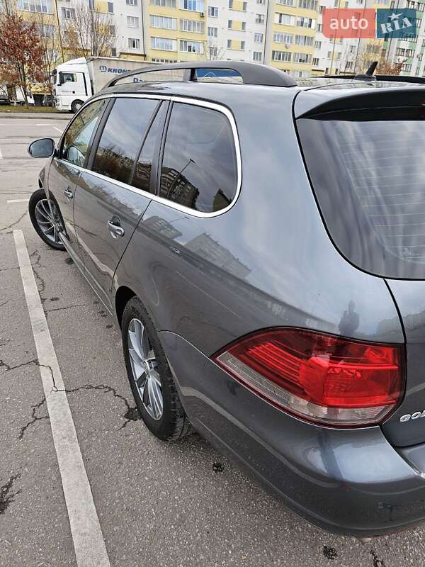 Универсал Volkswagen Golf 2012 в Ивано-Франковске