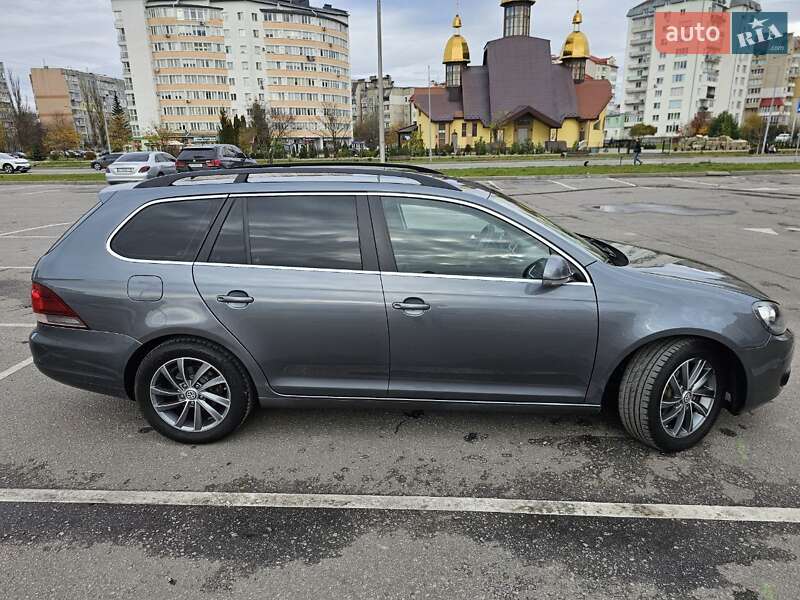 Универсал Volkswagen Golf 2012 в Ивано-Франковске