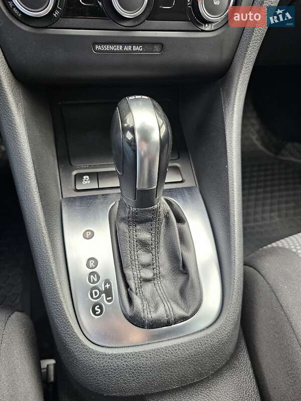 Универсал Volkswagen Golf 2012 в Ивано-Франковске