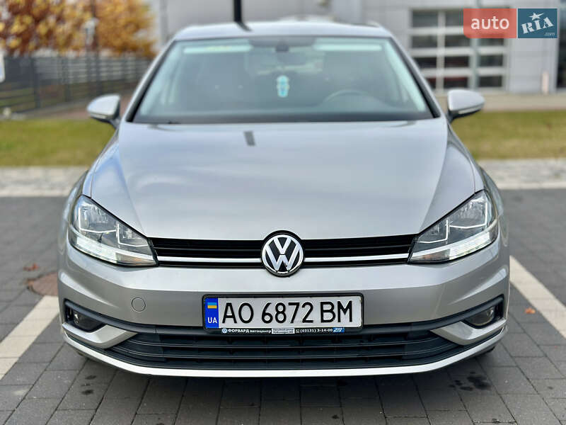 Хэтчбек Volkswagen Golf 2017 в Мукачево
