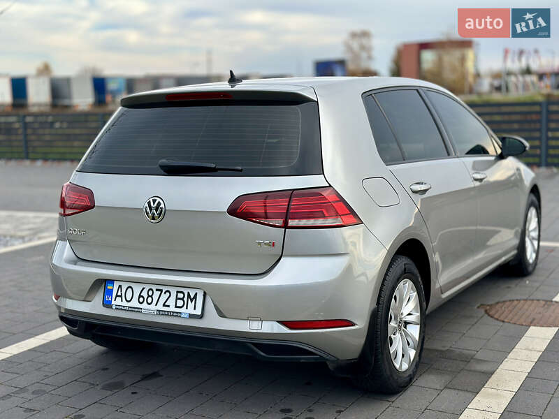 Хэтчбек Volkswagen Golf 2017 в Мукачево