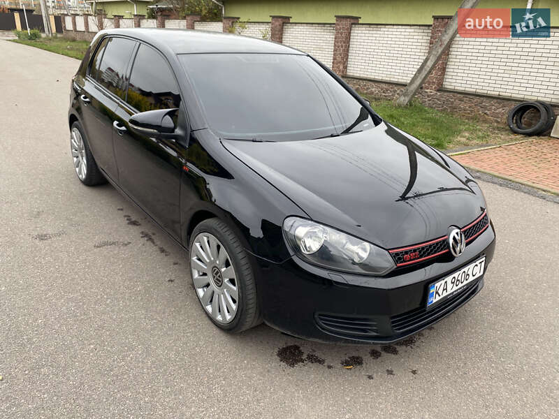 Хэтчбек Volkswagen Golf 2009 в Житомире
