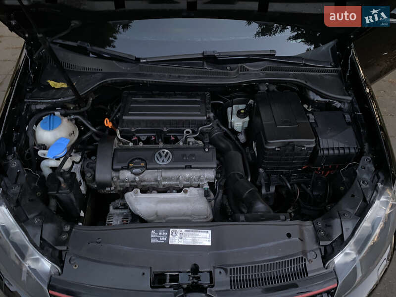 Хэтчбек Volkswagen Golf 2009 в Житомире