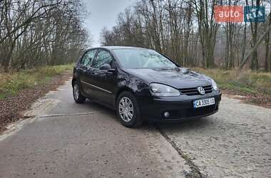 Хэтчбек Volkswagen Golf 2008 в Чигирине