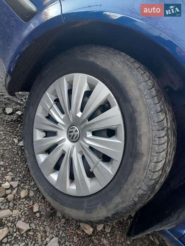 Хэтчбек Volkswagen Golf 2001 в Коломые