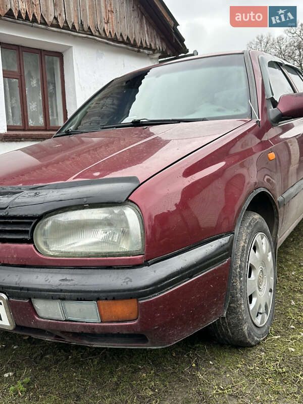 Хэтчбек Volkswagen Golf 1996 в Тернополе