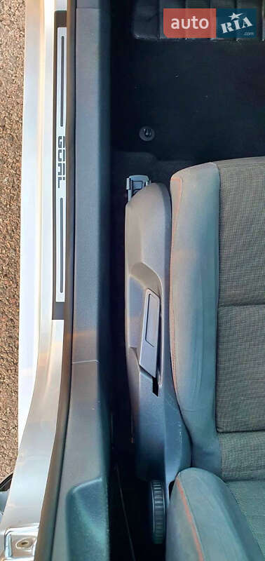 Хэтчбек Volkswagen Golf 2007 в Кропивницком