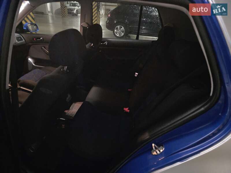 Хэтчбек Volkswagen Golf 1998 в Одессе