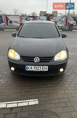 Хетчбек Volkswagen Golf 2008 в Києві