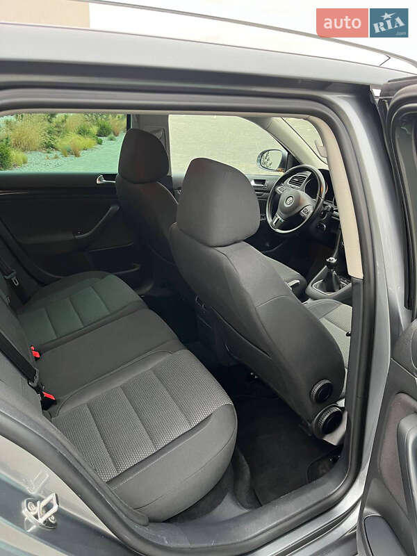 Универсал Volkswagen Golf 2011 в Луцке фото 25 Универсал Volkswagen Golf 2011 в Луцке