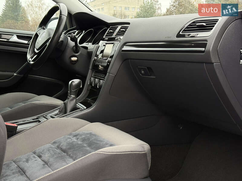 Универсал Volkswagen Golf 2015 в Стрые фото 44 Универсал Volkswagen Golf 2015 в Стрые