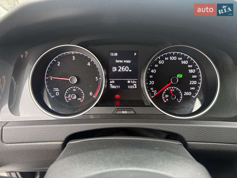 Универсал Volkswagen Golf 2019 в Житомире фото 7 Универсал Volkswagen Golf 2019 в Житомире