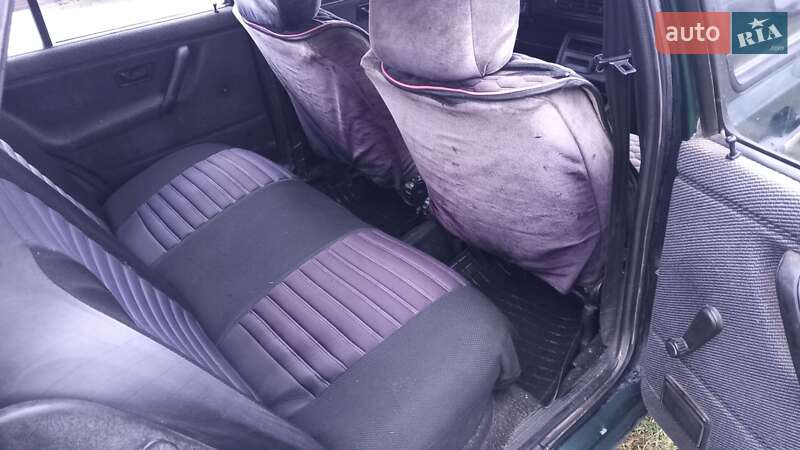 Хэтчбек Volkswagen Golf 1985 в Горохове