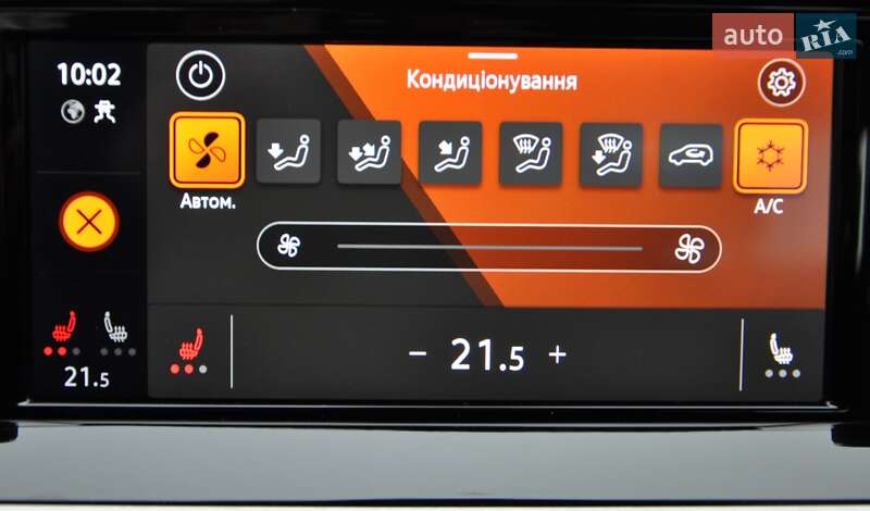 Хетчбек Volkswagen Golf 2022 в Одесі