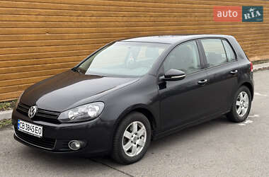 Хэтчбек Volkswagen Golf 2009 в Чернигове