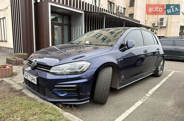 Хетчбек Volkswagen Golf 2019 в Києві