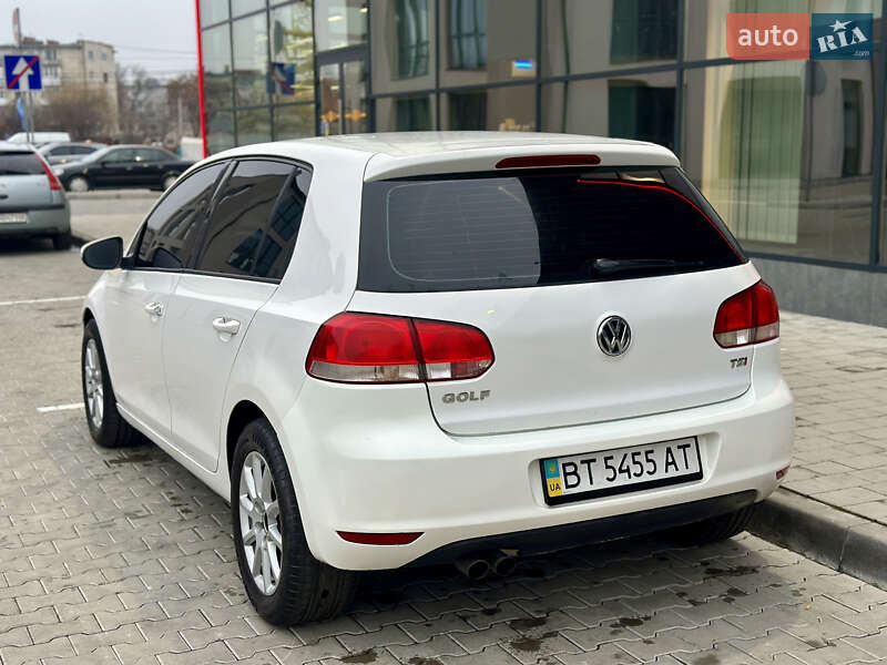 Хетчбек Volkswagen Golf 2011 в Калуші