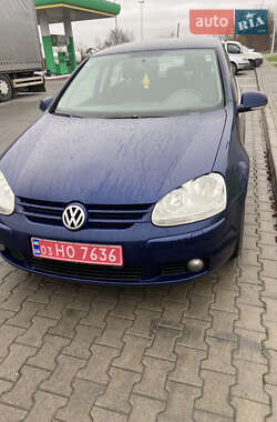 Хэтчбек Volkswagen Golf 2007 в Глыбокой