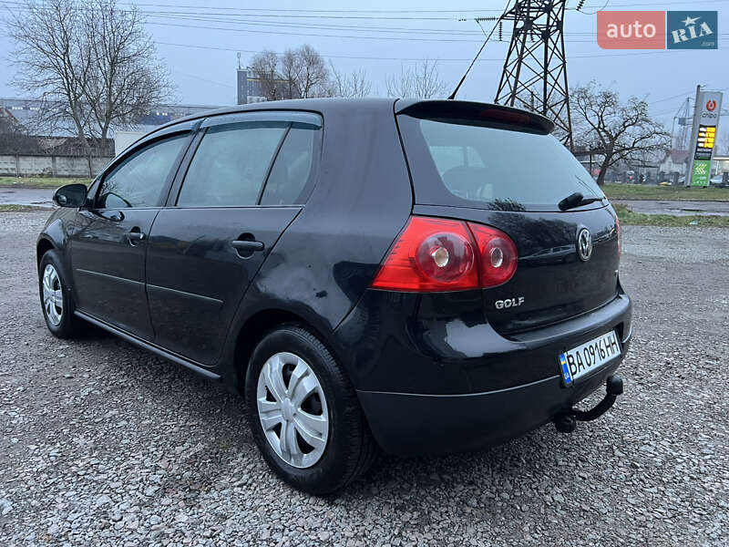 Хетчбек Volkswagen Golf 2007 в Львові