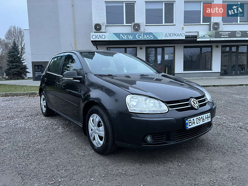 Хетчбек Volkswagen Golf 2007 в Львові