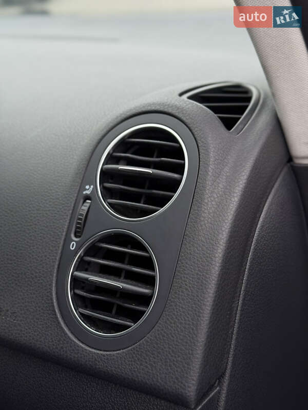 Хэтчбек Volkswagen Golf 2009 в Владимире